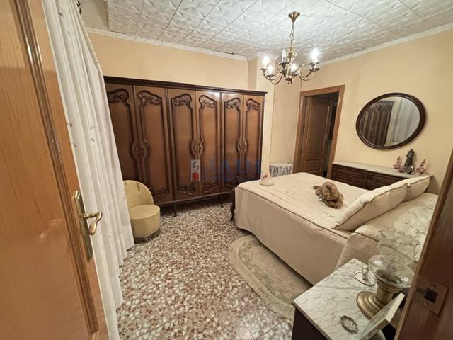 Venta de casa en Valdepeñas