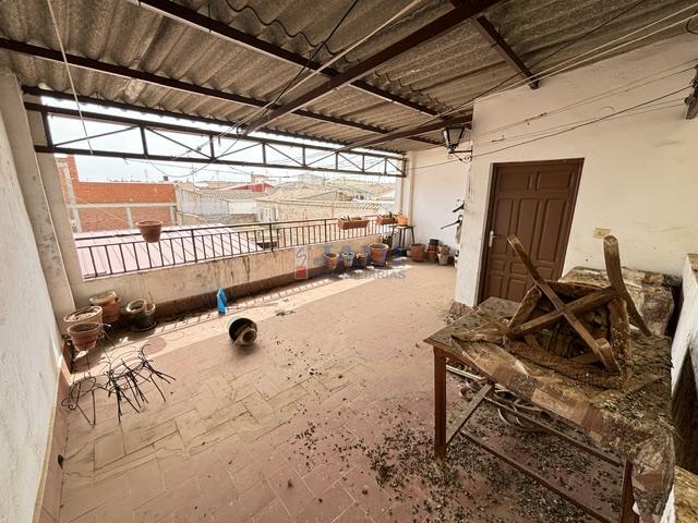 Venta de casa en Valdepeñas