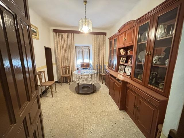 Venta de casa en Valdepeñas