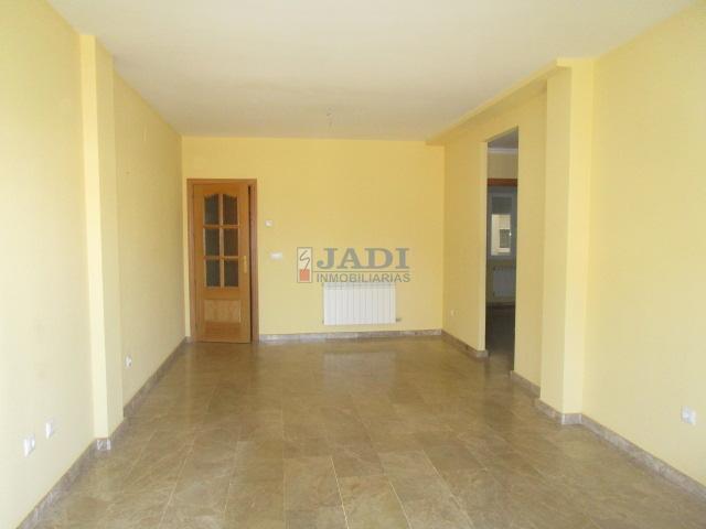 Venta de piso en Valdepeñas