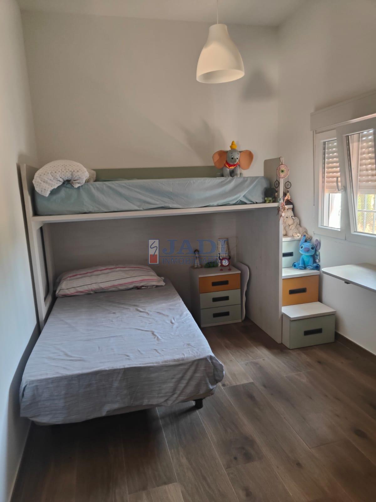 Venta de casa en Valdepeñas