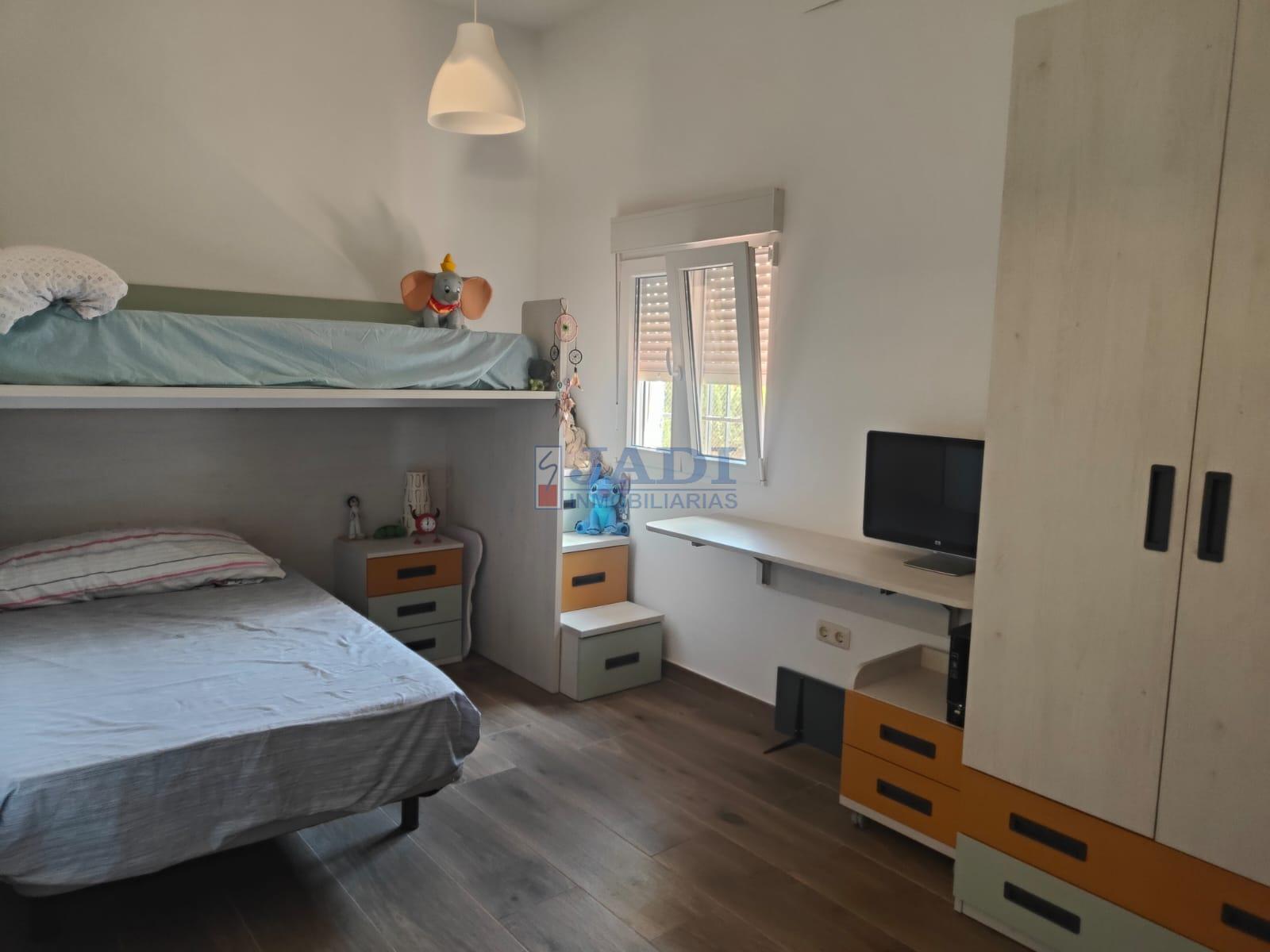 Venta de casa en Valdepeñas