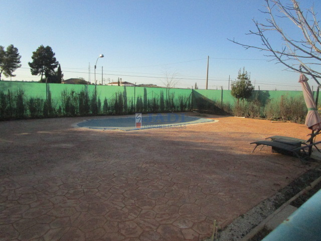 Venta de casa en Valdepeñas