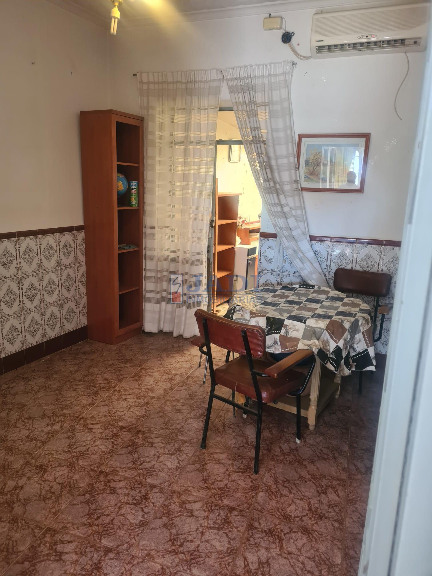 Venta de casa en Almuradiel