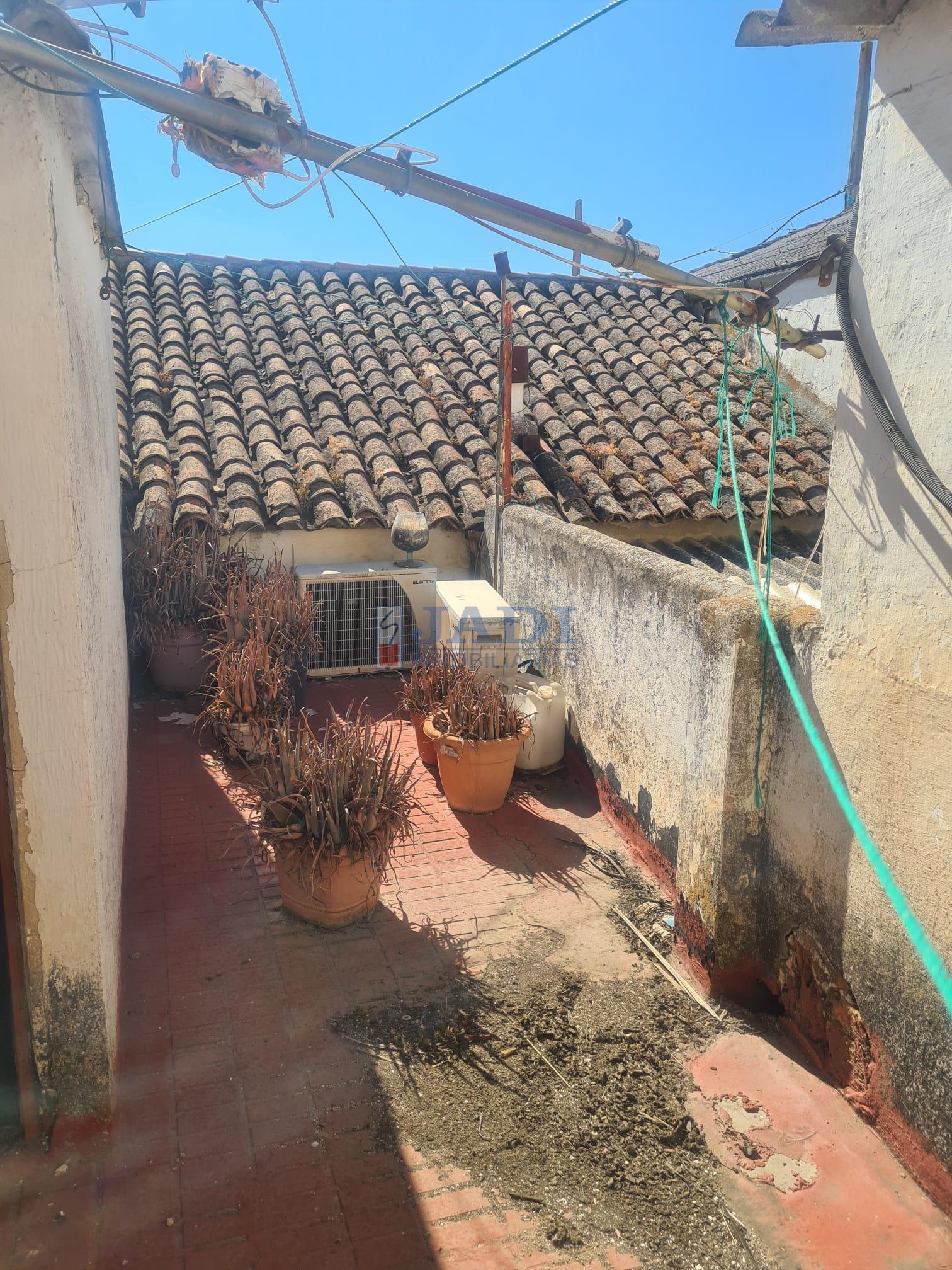 Venta de casa en Almuradiel