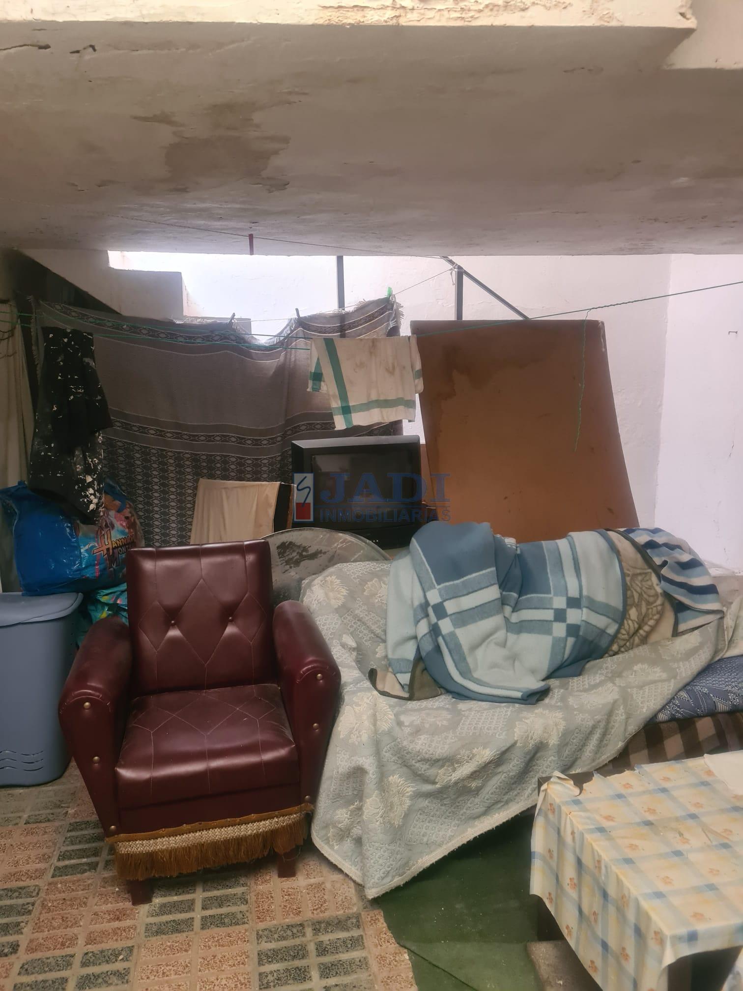 Venta de casa en Almuradiel