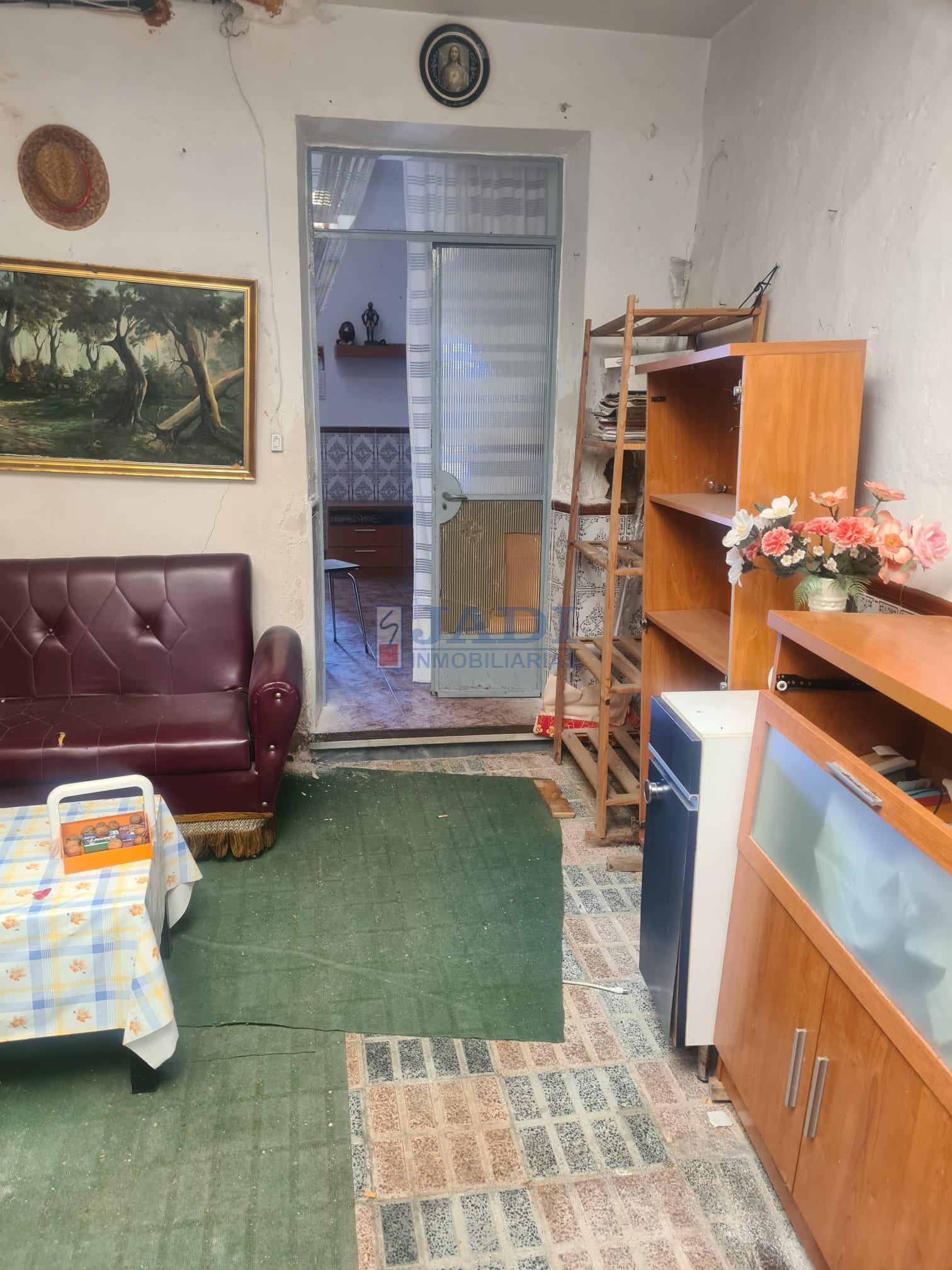 Venta de casa en Almuradiel