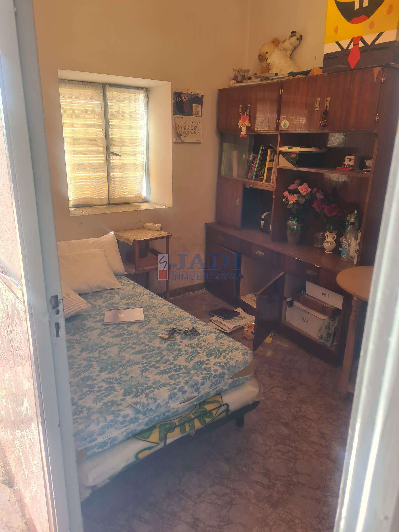 Venta de casa en Almuradiel