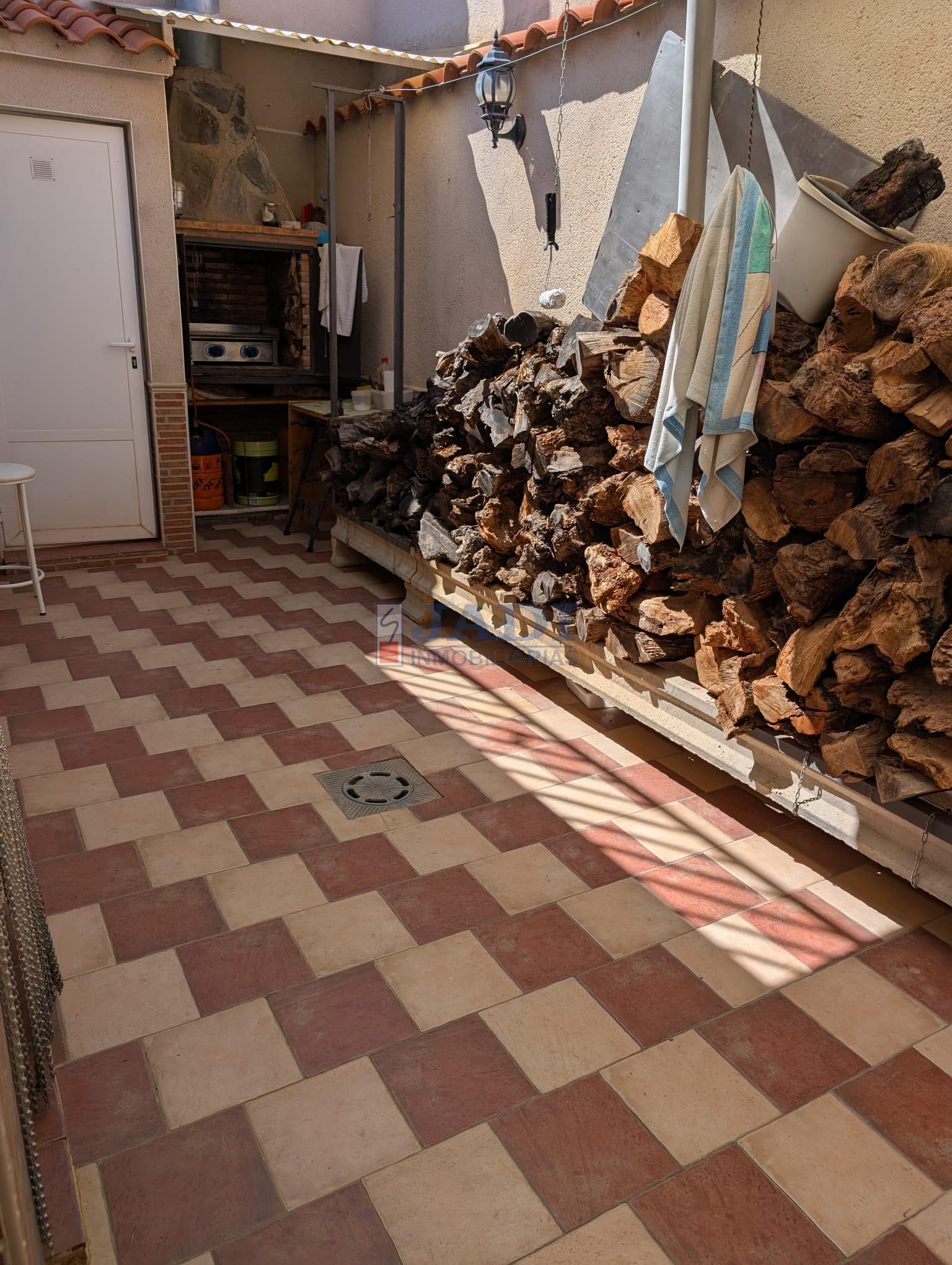Venta de casa en Valdepeñas