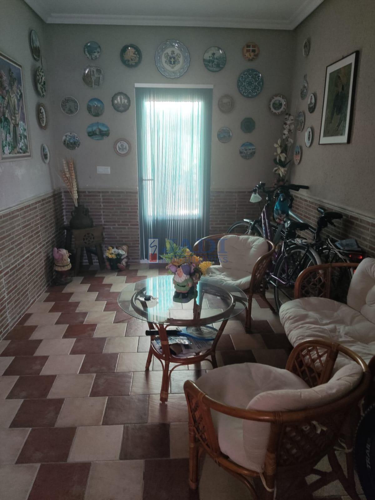Venta de casa en Valdepeñas