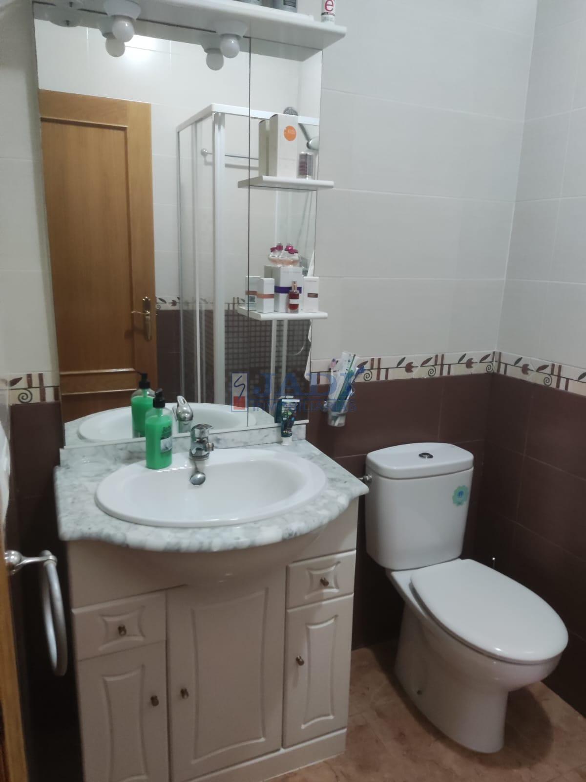 Venta de casa en Valdepeñas