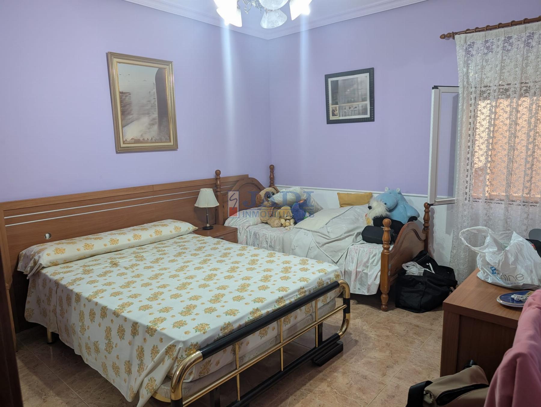 Venta de casa en Valdepeñas