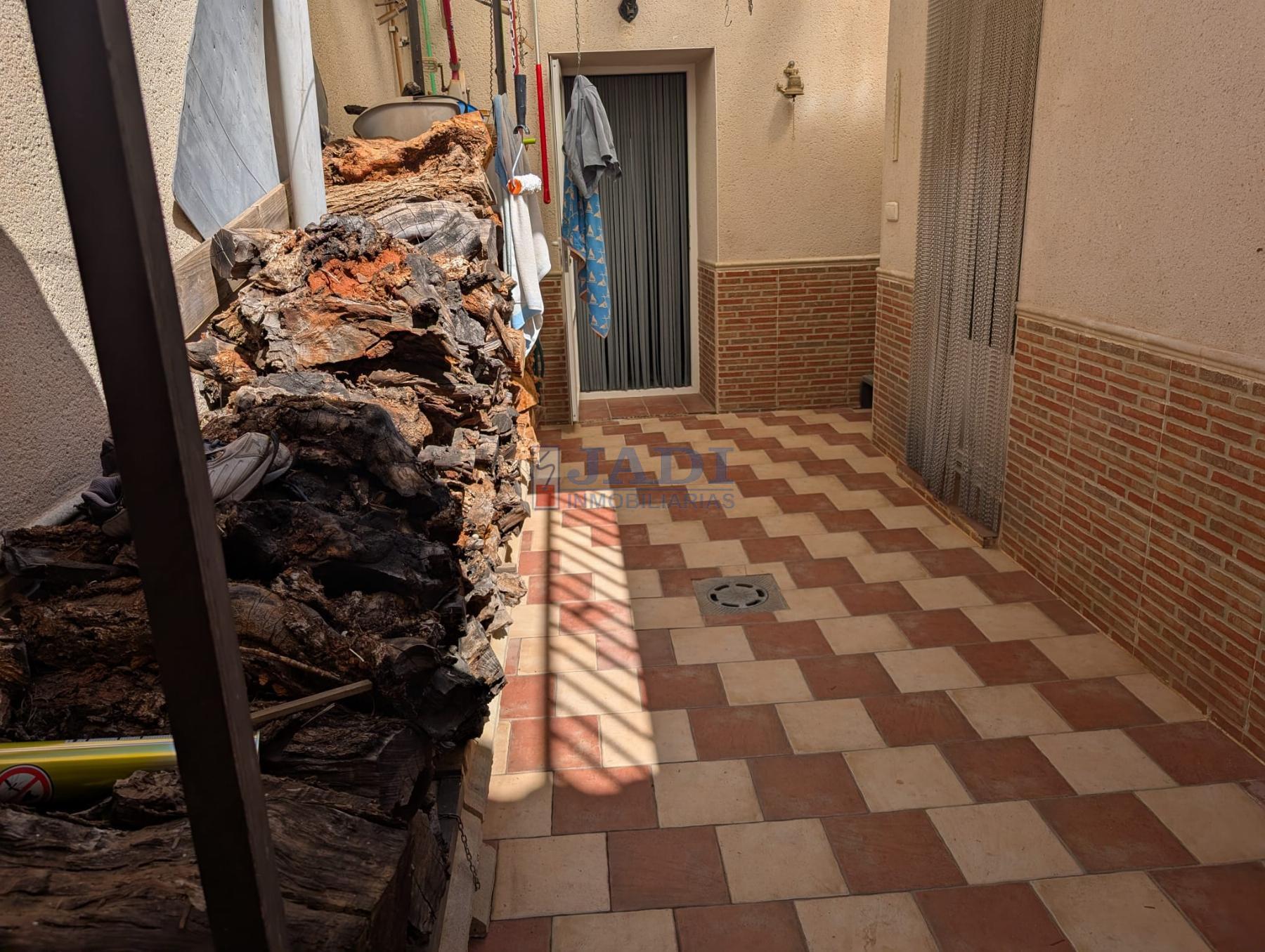 Venta de casa en Valdepeñas