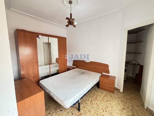 Venta de piso en Valdepeñas