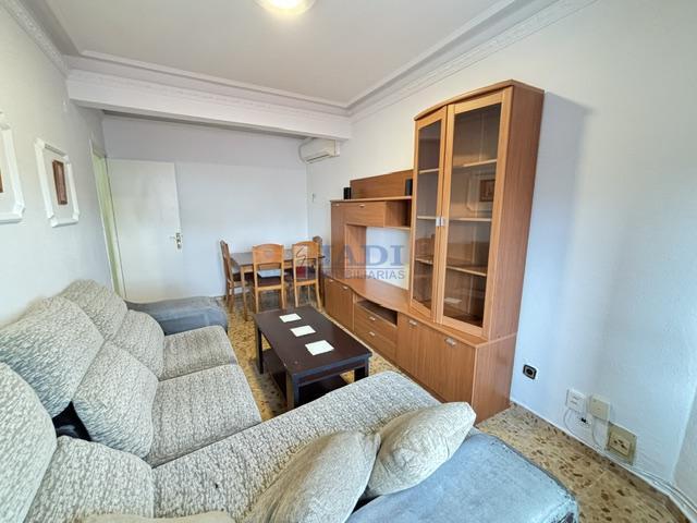 Venta de piso en Valdepeñas