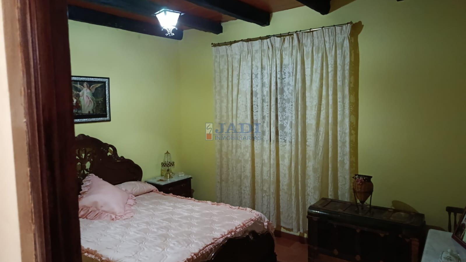 Venta de casa en Valdepeñas