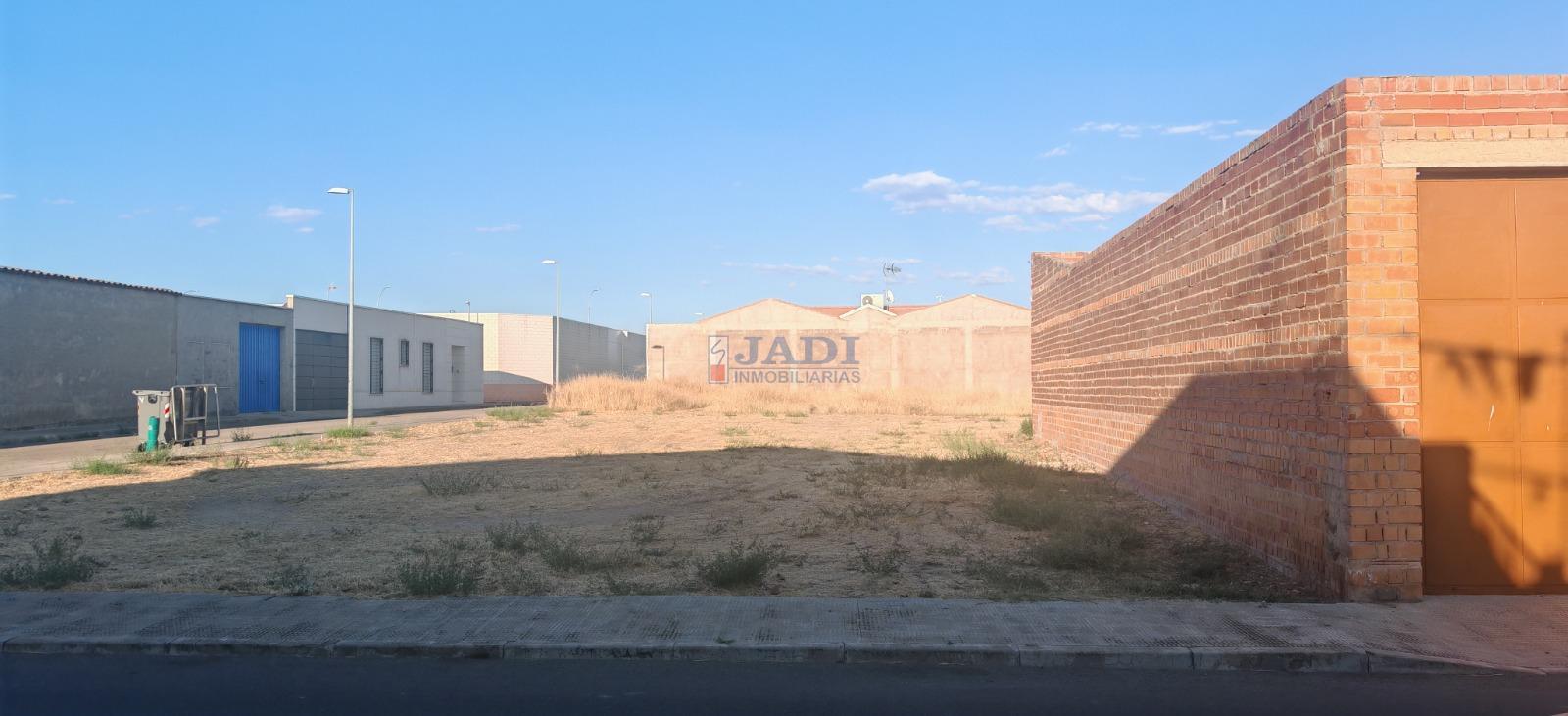 Venta de terreno en Valdepeñas