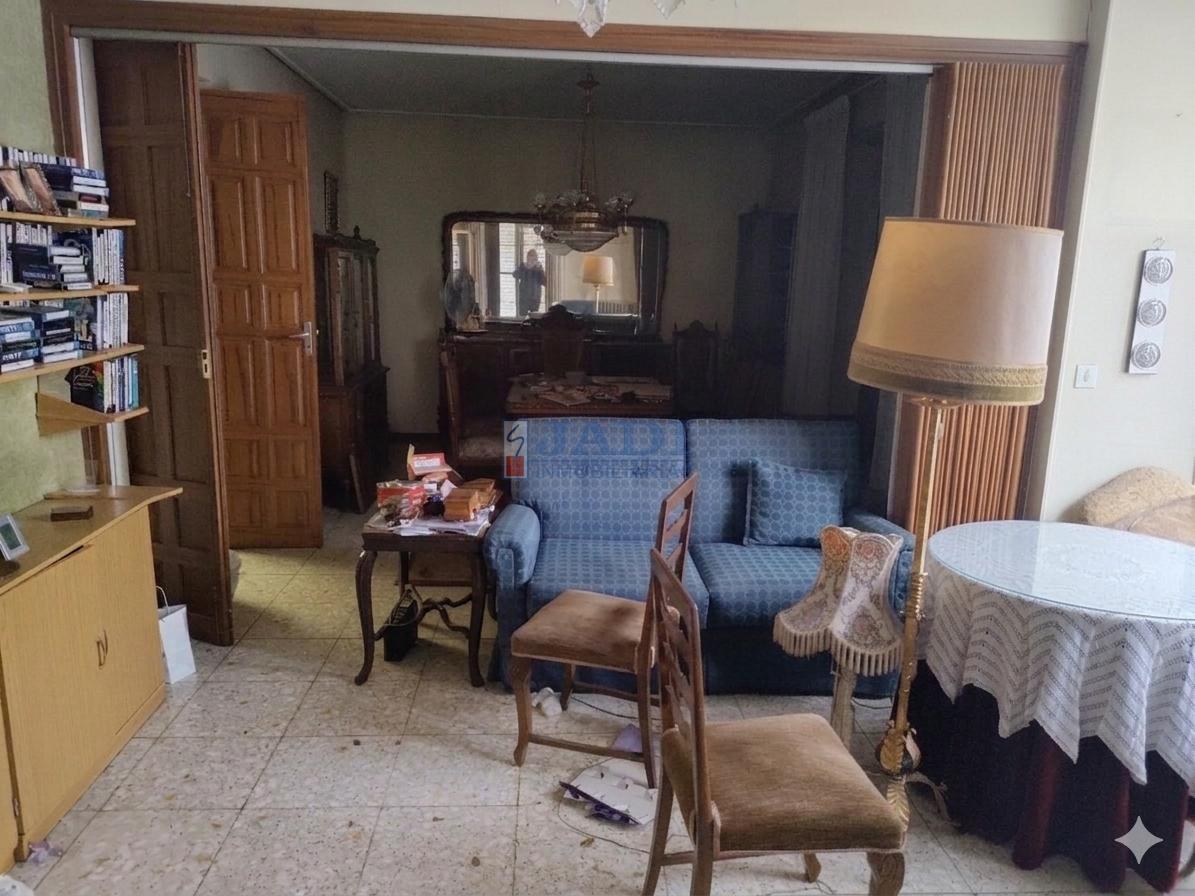 Venta de casa en Valdepeñas