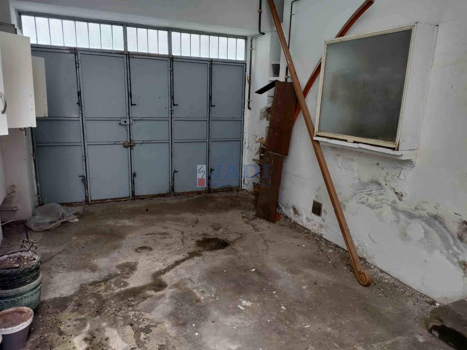 Venta de casa en Valdepeñas