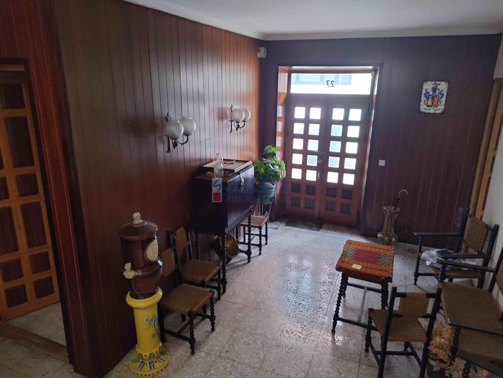 Venta de casa en Valdepeñas