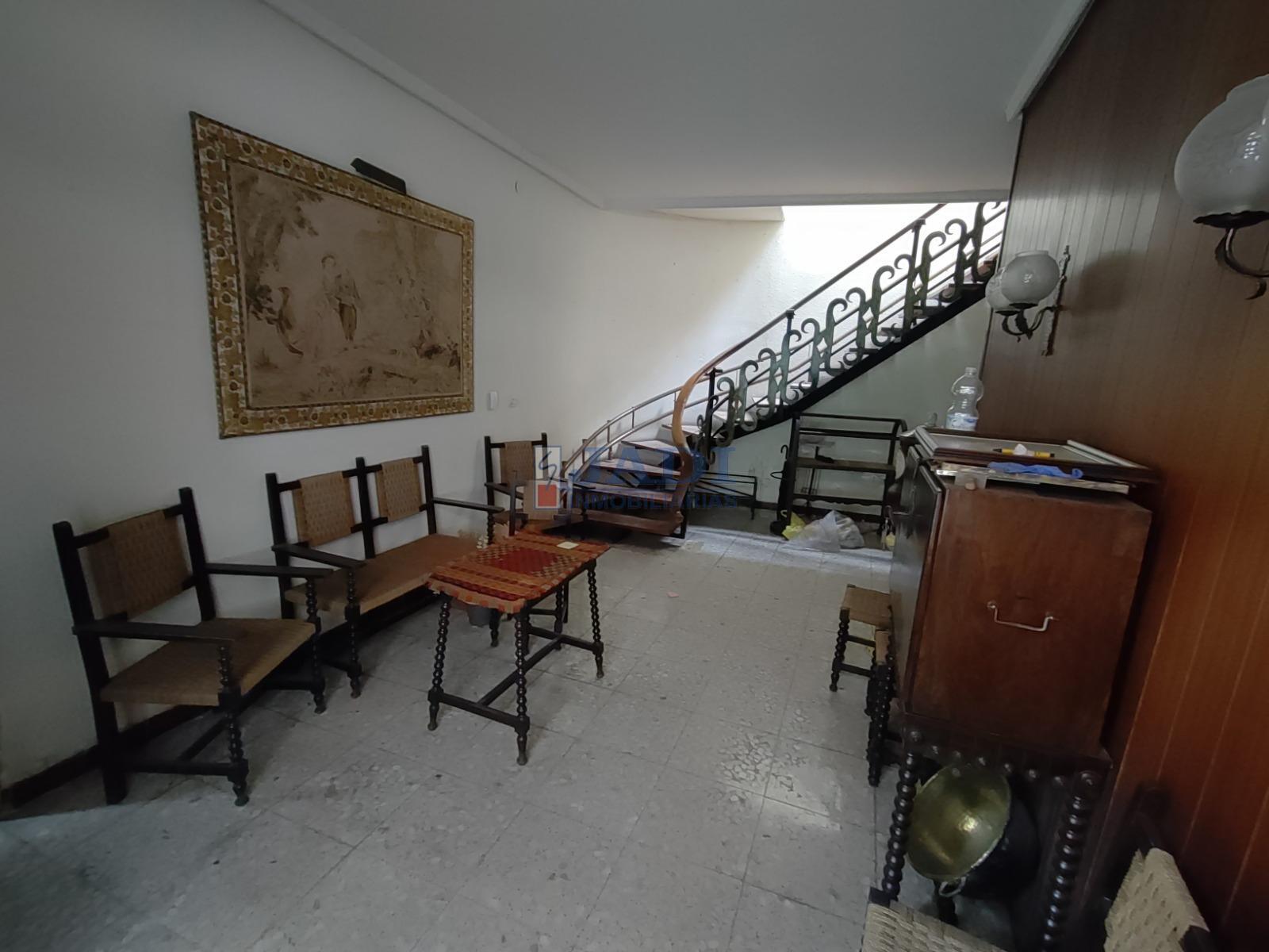 Venta de casa en Valdepeñas