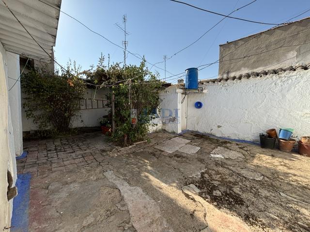 Venta de casa en Valdepeñas