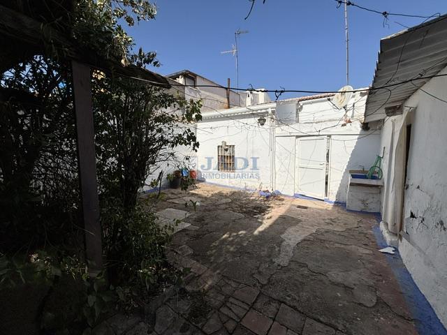 Venta de casa en Valdepeñas
