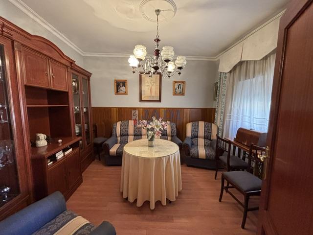 Venta de casa en Valdepeñas