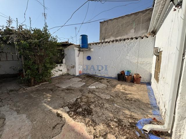 Venta de casa en Valdepeñas