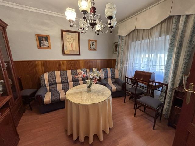 Venta de casa en Valdepeñas