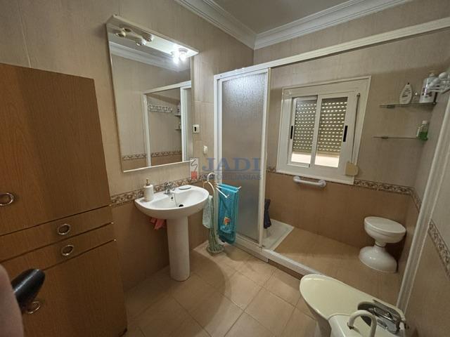 Venta de casa en Valdepeñas