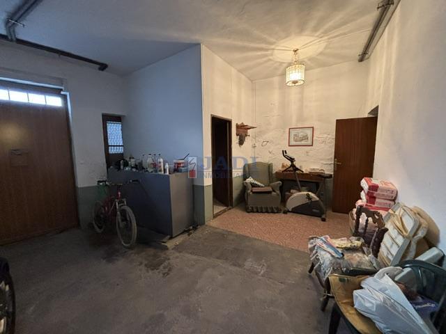 Venta de casa en Valdepeñas