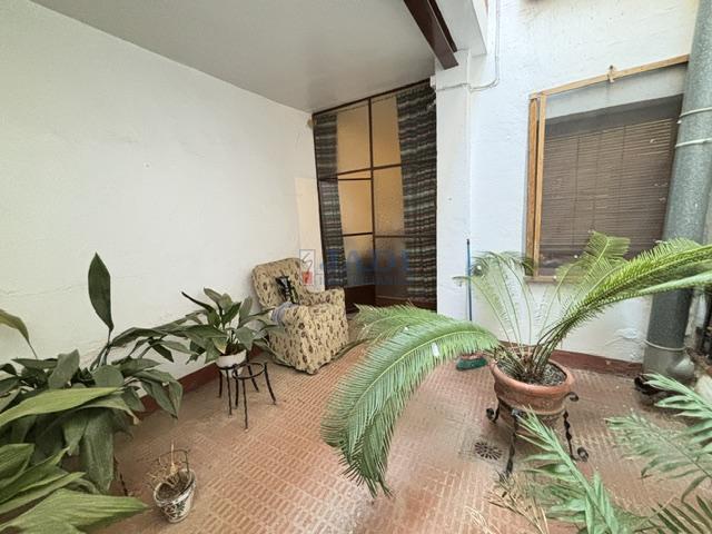 Venta de casa en Valdepeñas