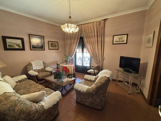 Venta de casa en Valdepeñas