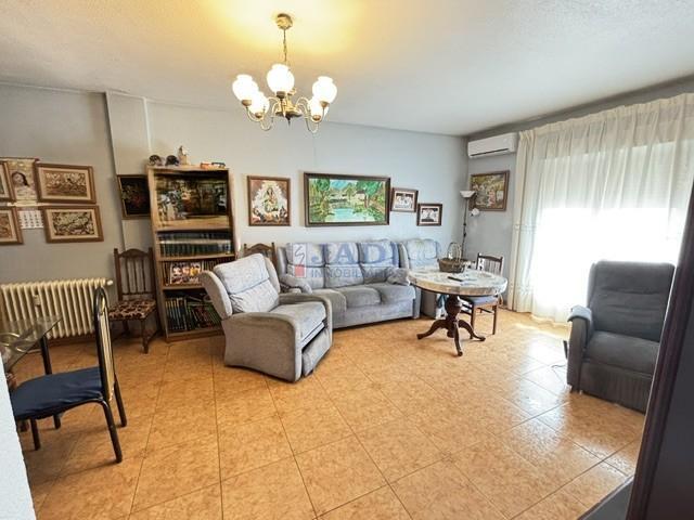 Venta de piso en Valdepeñas