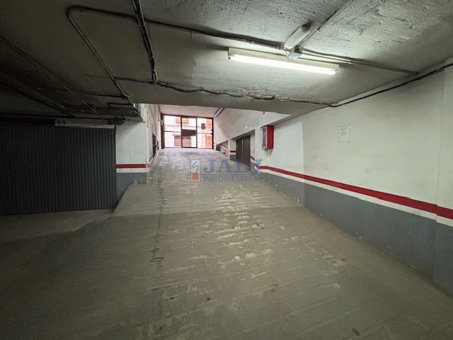 Venta de garaje en Valdepeñas
