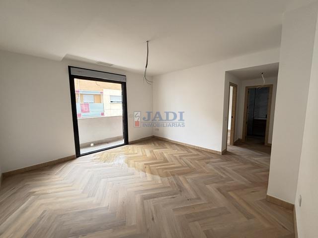 Venta de piso en Valdepeñas