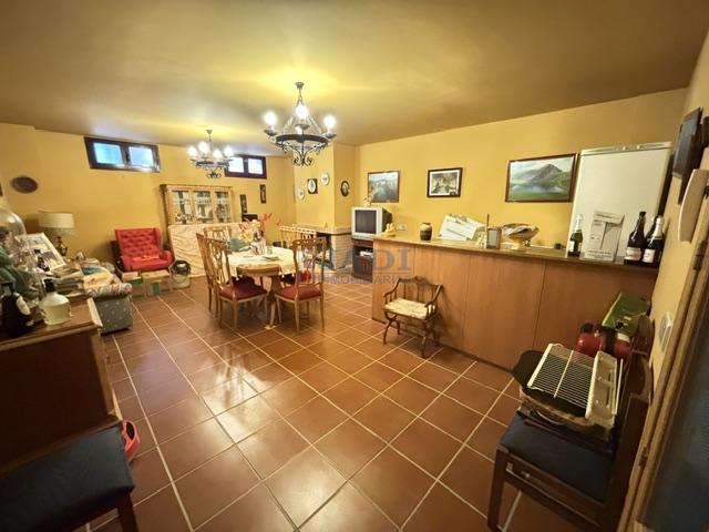 Venta de casa en Valdepeñas