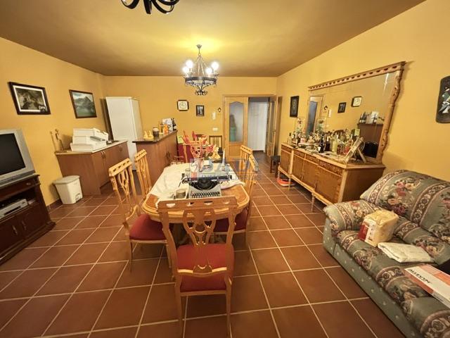Venta de casa en Valdepeñas