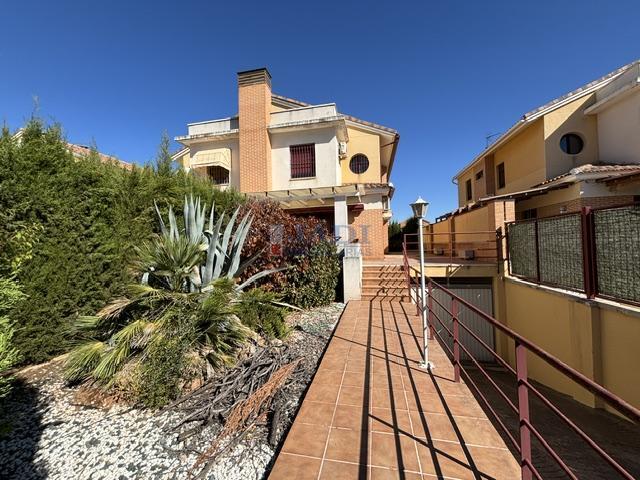 Venta de casa en Valdepeñas