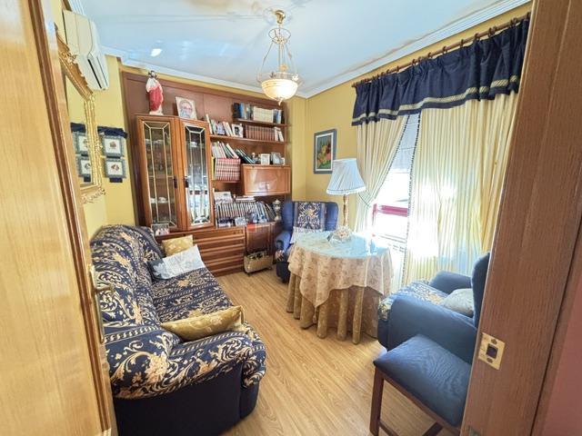 Venta de casa en Valdepeñas