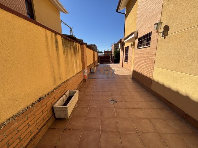Venta de casa en Valdepeñas