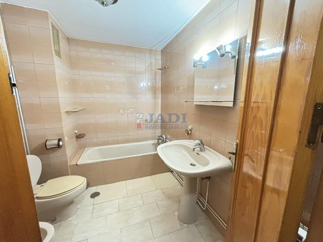 Venta de piso en Valdepeñas