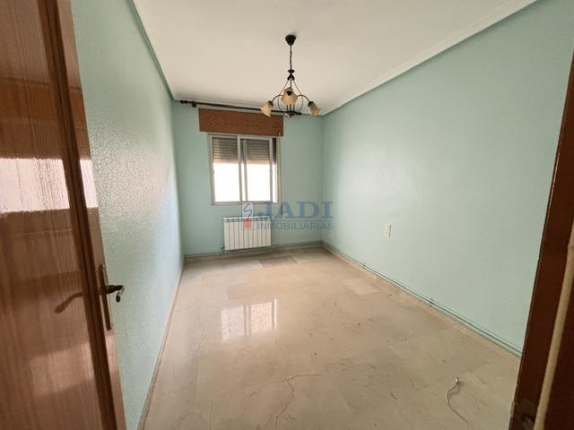 Venta de piso en Valdepeñas