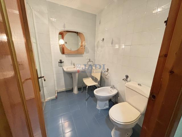 Venta de piso en Valdepeñas