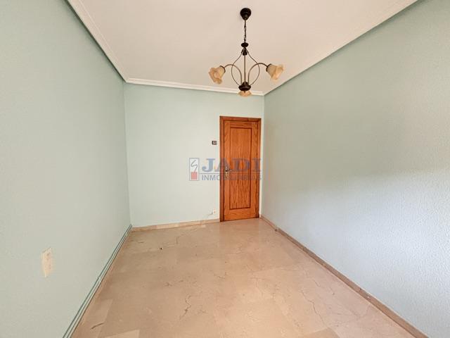 Venta de piso en Valdepeñas