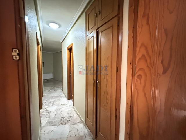 Venta de piso en Valdepeñas