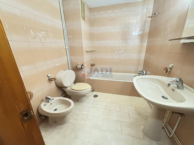 Venta de piso en Valdepeñas