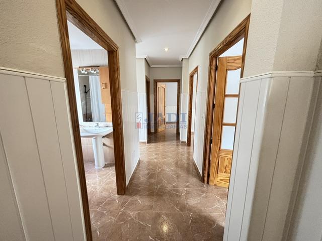 Venta de casa en Valdepeñas