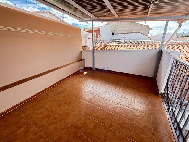 Venta de casa en Valdepeñas